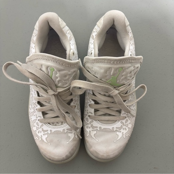 Jordan Zion 3 Athletic Basketball Shoes Sneakers Youth Size 4Y Boys DV3869-103 - Picture 3 of 10